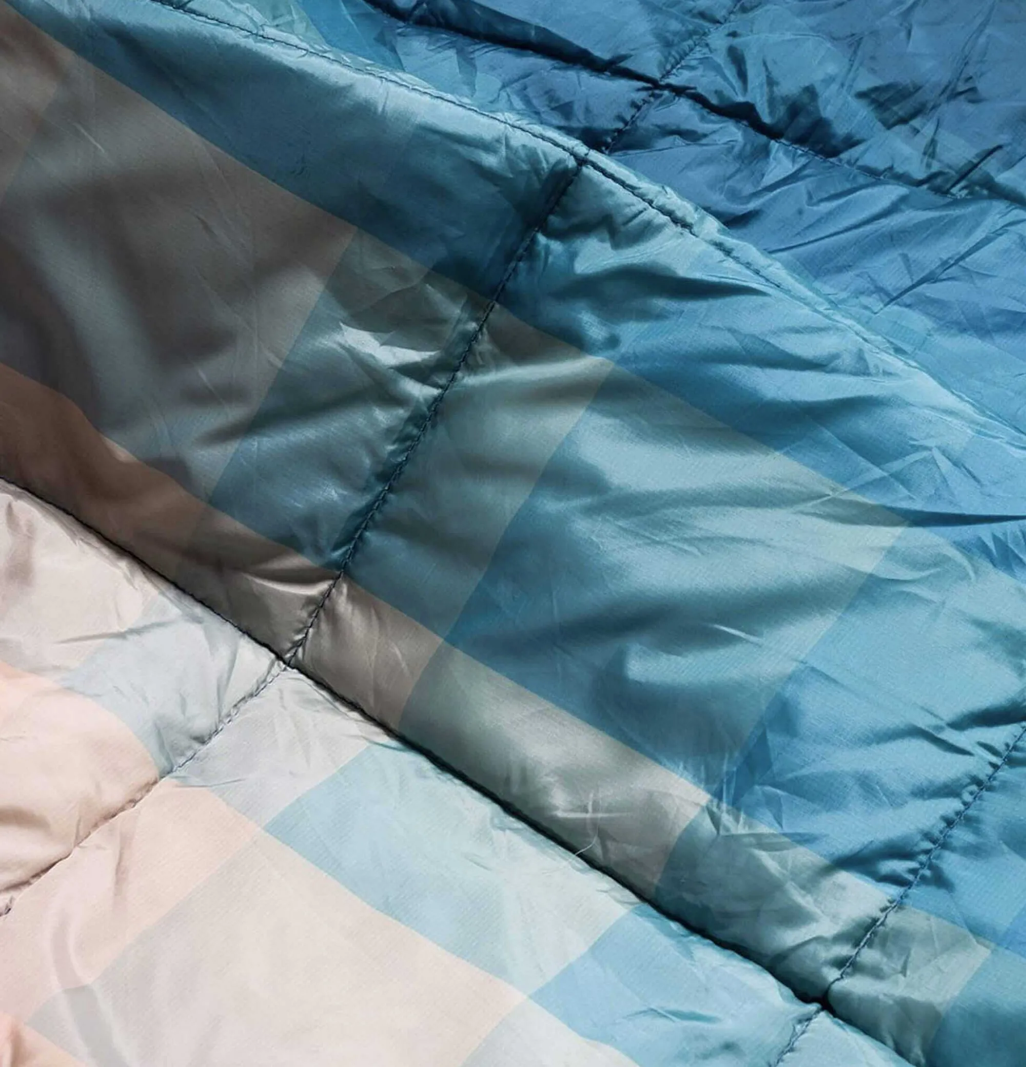 RUMPL Nanoloft® Puffy Blanket Patina Pixel Fade